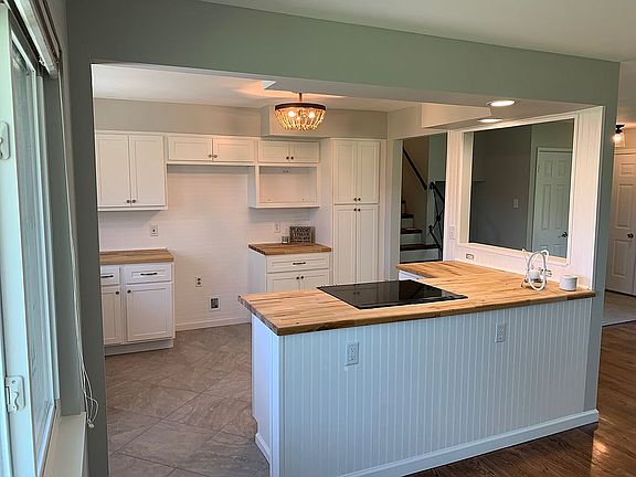 Fully Updated Kitchen!