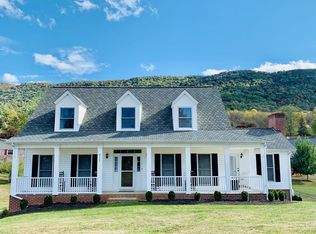 611 Summit St, Bluefield, VA 24605