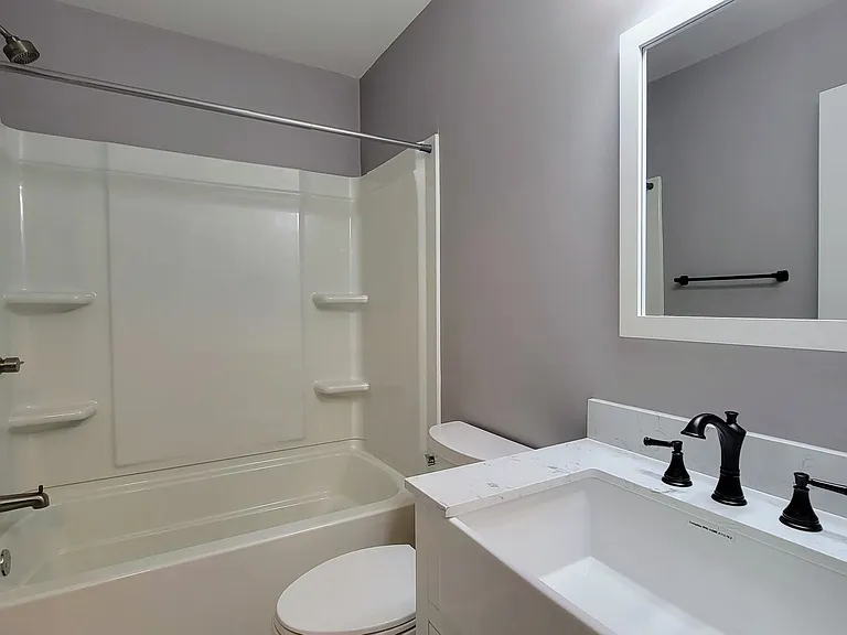 1601 Coventry Dr #B — Photo 13