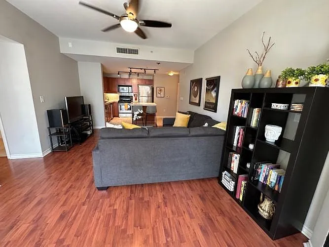 1240 India St #1304 — Photo 12