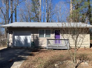 60 Blade Rd, Hendersonville, NC 28791