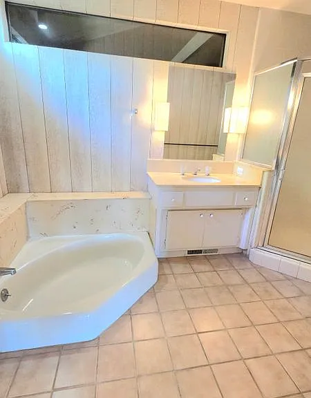 6480 Havenside Dr — Photo 23