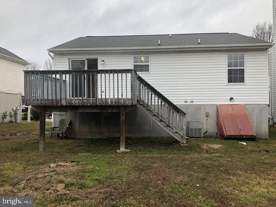 2nd image of 3075 Deepwater Way