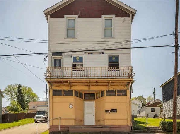 901 Meadow Ave, Charleroi, PA 15022