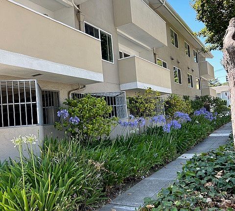 3rd image of 1475 Lincoln Ave APT 8