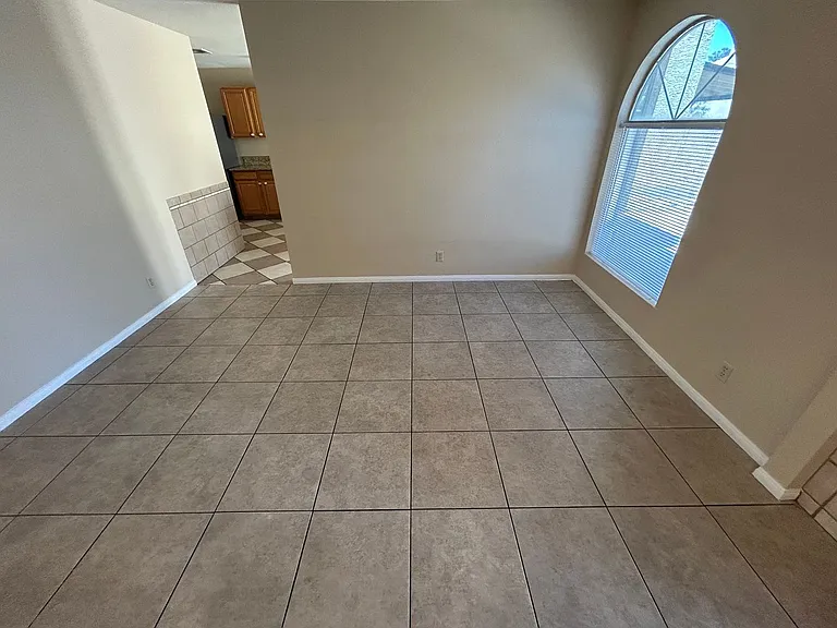 2806 Rungsted St — Photo 7