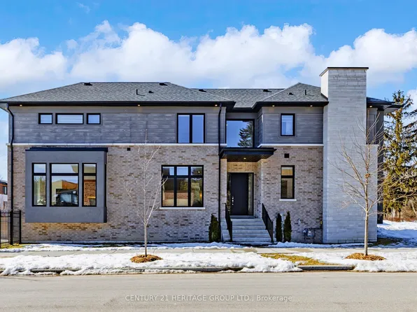 251 Oxford St, Richmond Hill, ON L4C 7V7