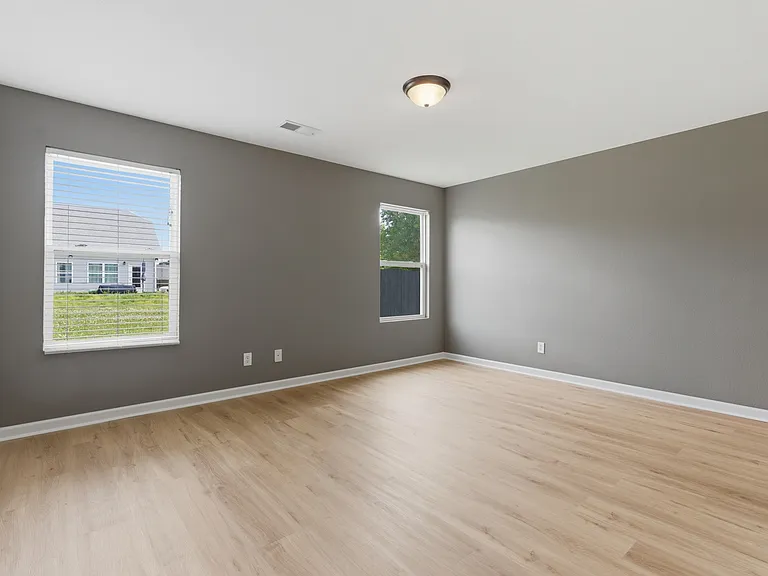 29889 Glenrose Way — Photo 6