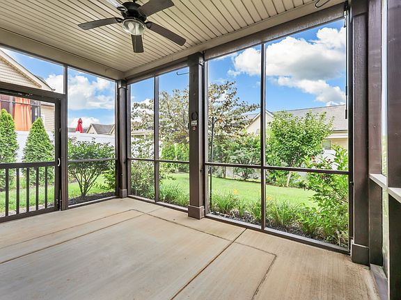 2nd image of 330 Turnberry Cir