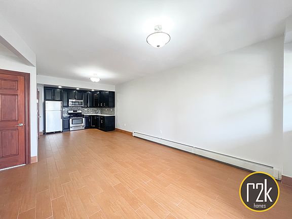 3rd image of 2312 30th Dr APT 3D