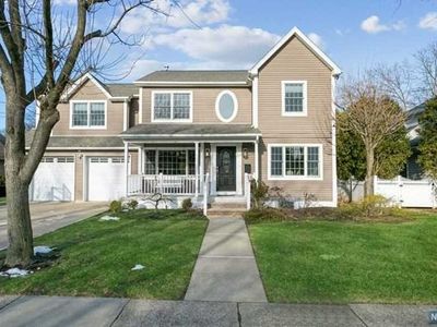 41 Leonard Ave, Tenafly, NJ, 07670