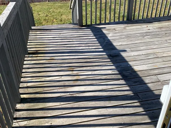 32 E Shore Trl, Stockholm, NJ 07460