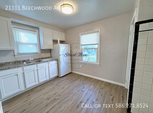21311 Beechwood Ave, Eastpointe, MI 48021