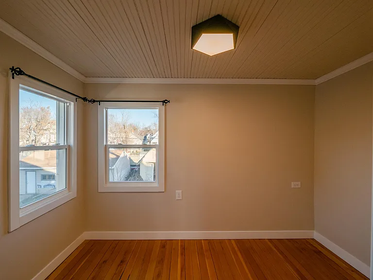 850 15th St SE — Photo 22