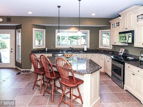 Gorgeous updated kitchen with custom cabinets