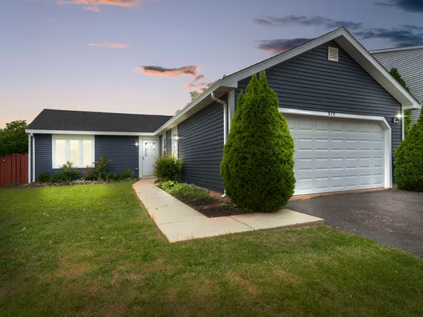 828 Huron Ct, Carol Stream, IL 60188