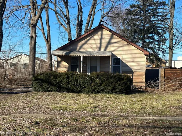 405 4th Ave, Pontiac, MI 48340
