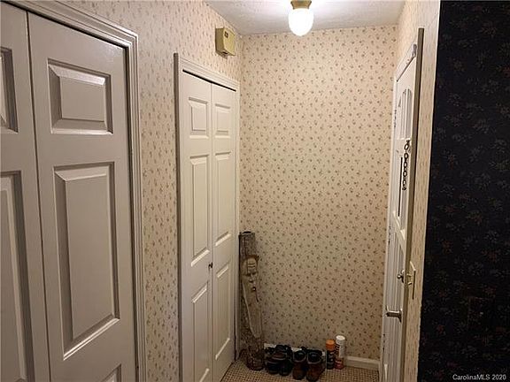 3rd image of 75 Jolly Ln APT D2
