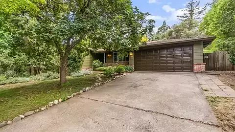 1st image of 128 Sylvan Vista Dr