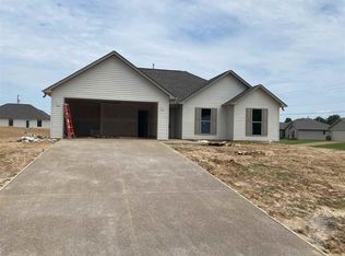 11 Ashberry Ln, Humboldt, TN 38343