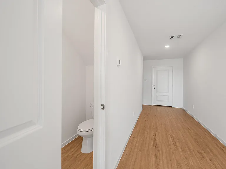1102 Rustic Willow Dr — Photo 10