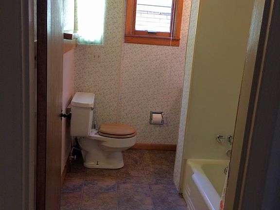 Updated Large Bathroom