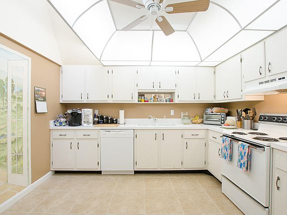 5th image of 766 NW 30th Ave APT C