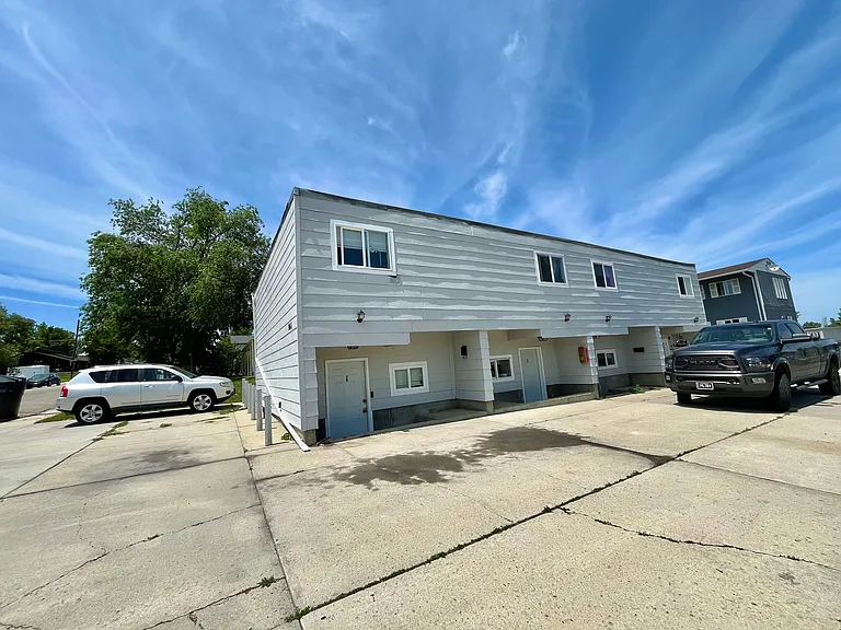 944 E 21st St #3 — Photo 10