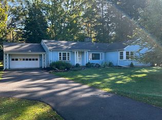 1656 Creek St, Rochester, NY 14625