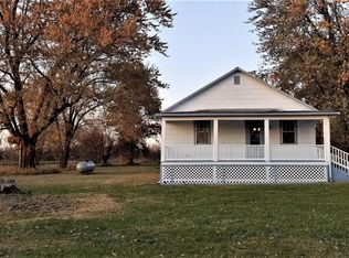 48760 Rensselaer Ln, Hannibal, MO 63401