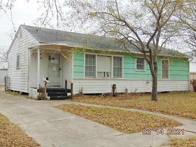 2nd image of 3942 Lowman St