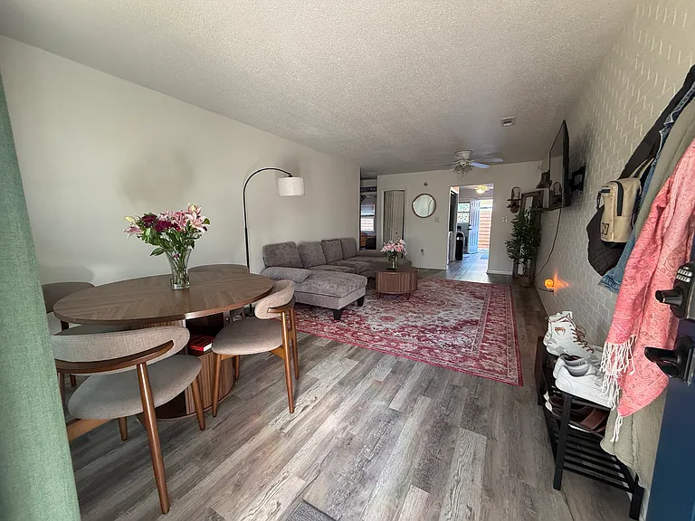 6502 Wildwood Trl #D — Photo 7