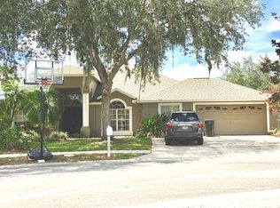 18512 Country Crest Pl, Tampa, FL 33647