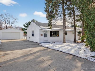 871 S Chatham Ave, Addison, IL, 60101