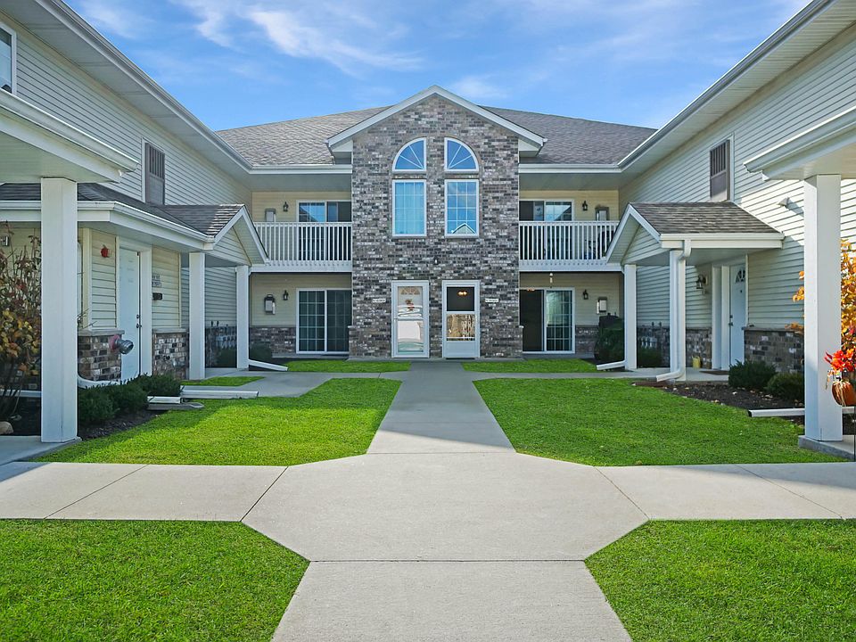 1st image of W197N16980 Stonewall Dr