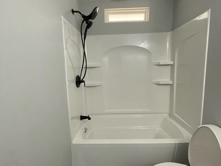 106 Oak Hills Dr — Photo 7