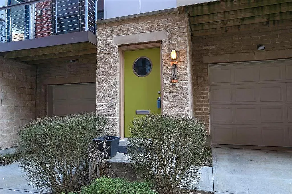 Front Door - 510 Dandridge St
