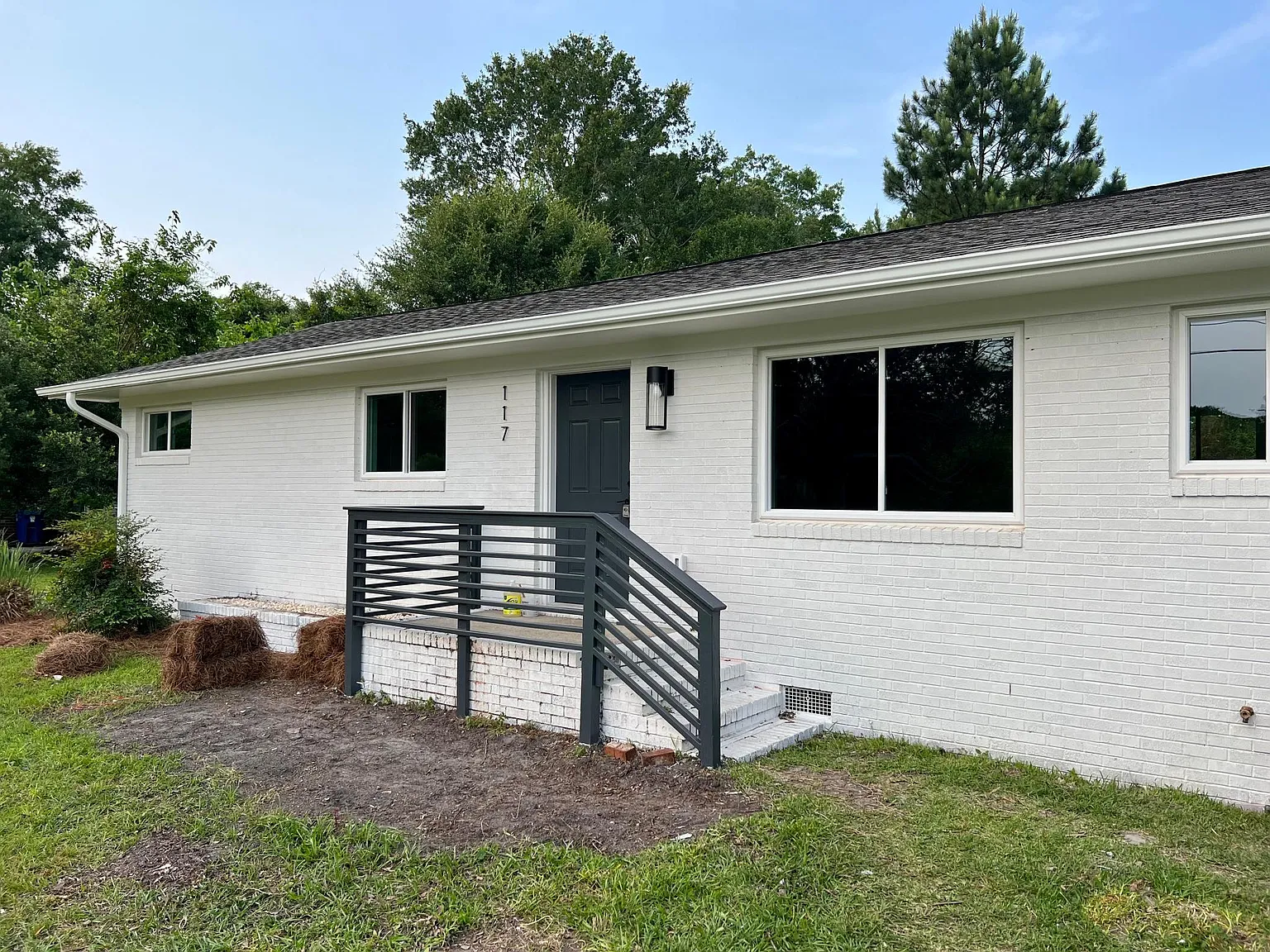 4 bed, 1440 sqft, $2,595 — Photo 2