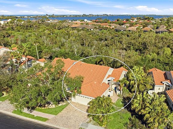 3rd image of 288 Woods Point Rd