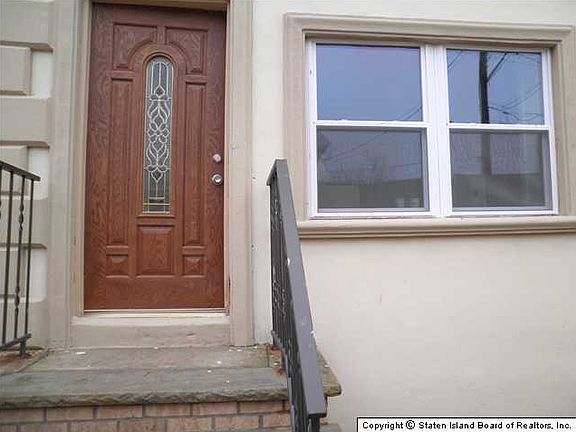 2nd image of 14 Sylvan Pl