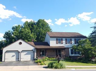 25 Kurtis St, Denver, PA 17517