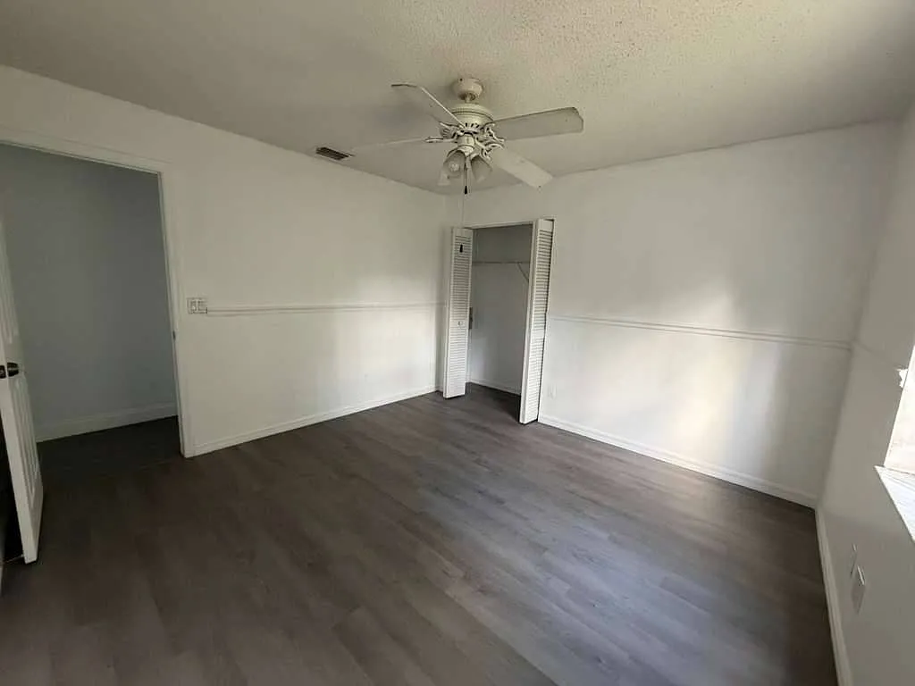 5 bed, 2481 sqft, $850 — Photo 2