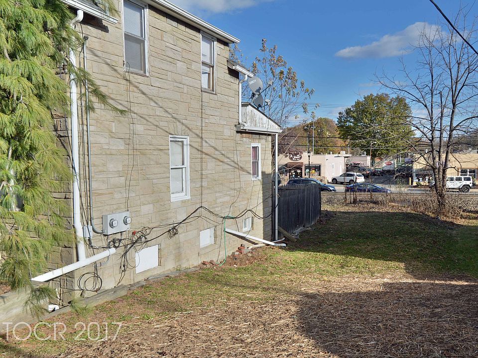 2nd image of 129 Kinderkamack Rd