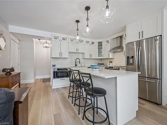 2nd image of 688 Preston Pkwy #101