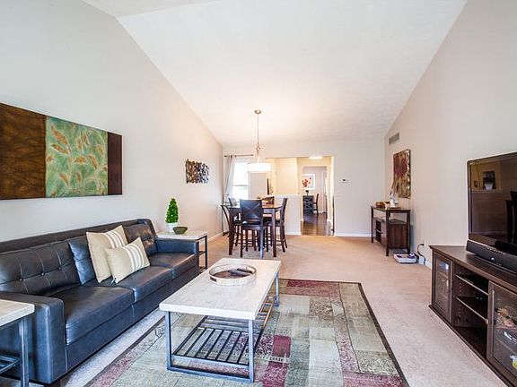 5th image of 783 Bay Harbor Dr