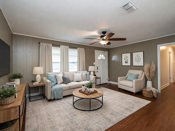 5th image of 1301 Nelwyn Ave