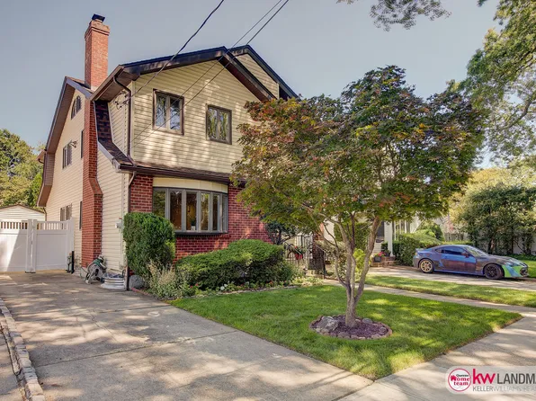 43-19 Morgan Street image 1 of 35