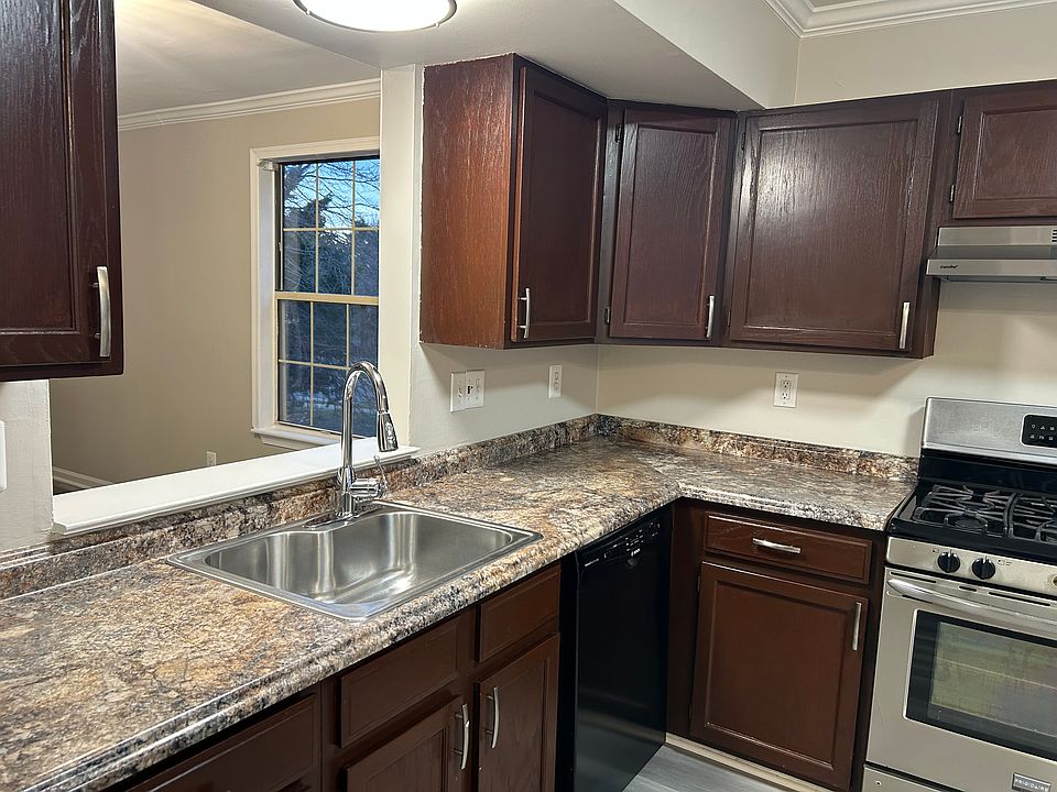 1st image of 3181 Antrim Cir