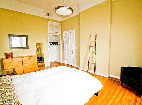 5th image of 240 Carl St #B