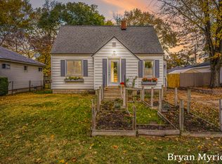 557 W 19th St, Holland, MI